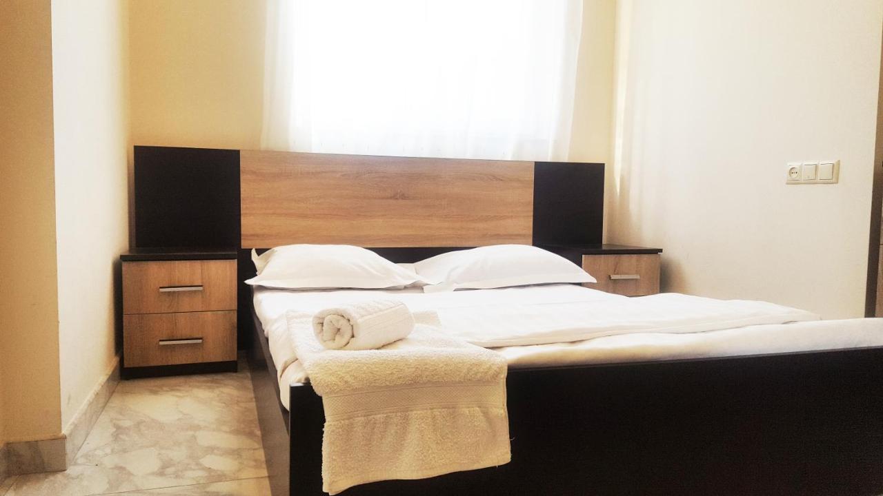 Friendship Hostel & Tours 耶烈万 客房 照片